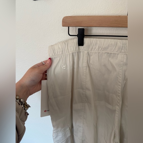 Lululemon adjustable cargo pant - Picture 6 of 6
